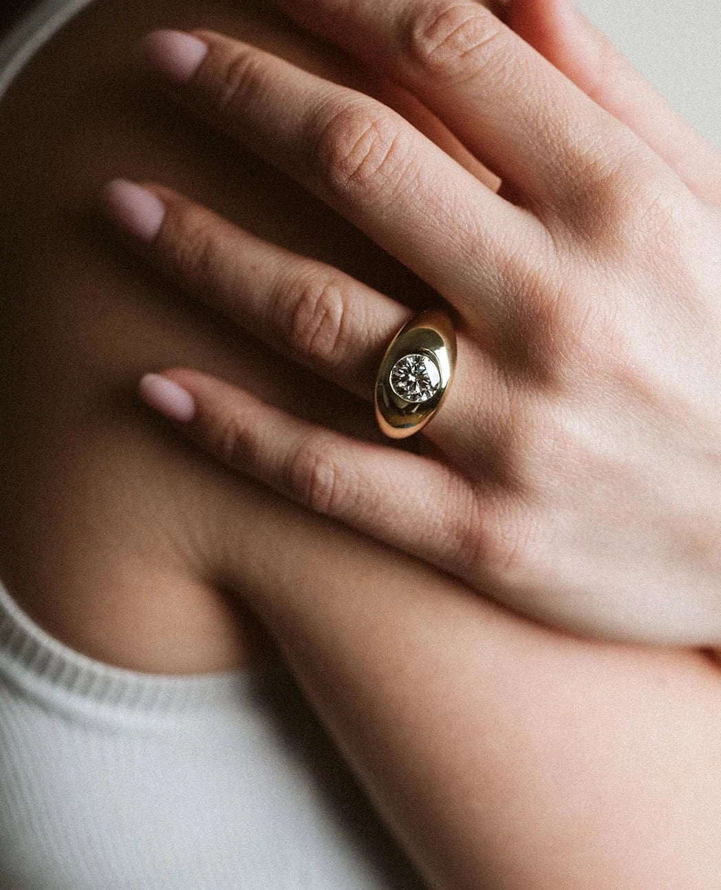 Bezel Engagement Ring 2.09 Carat Lab-grown Round Brilliant Diamond | 14kt Yellow Gold