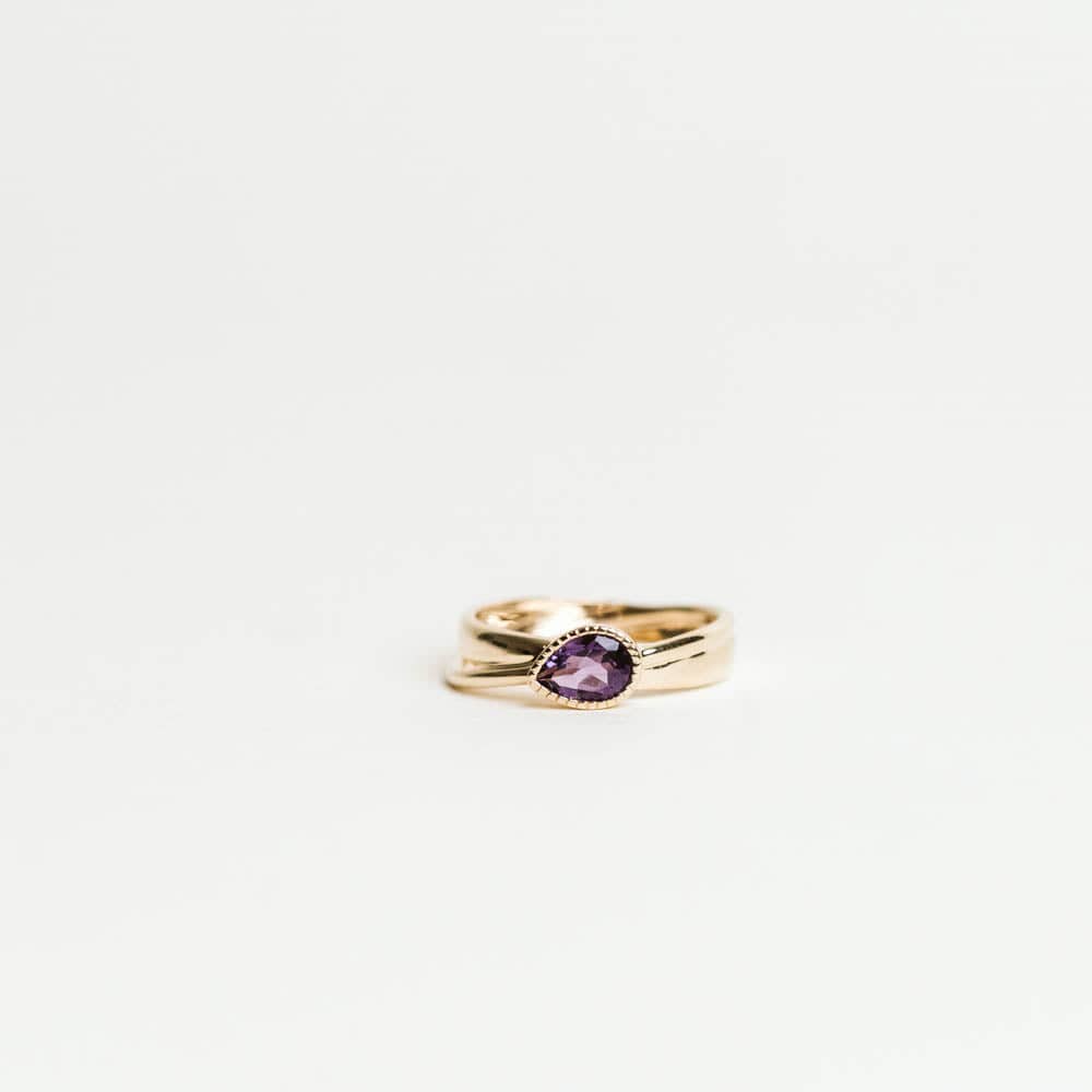 Pear Shape Amethyst Ring - 14KT Yellow Gold