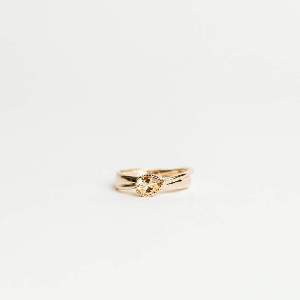 Pear Shape Citrine Ring - 10KT Yellow Gold