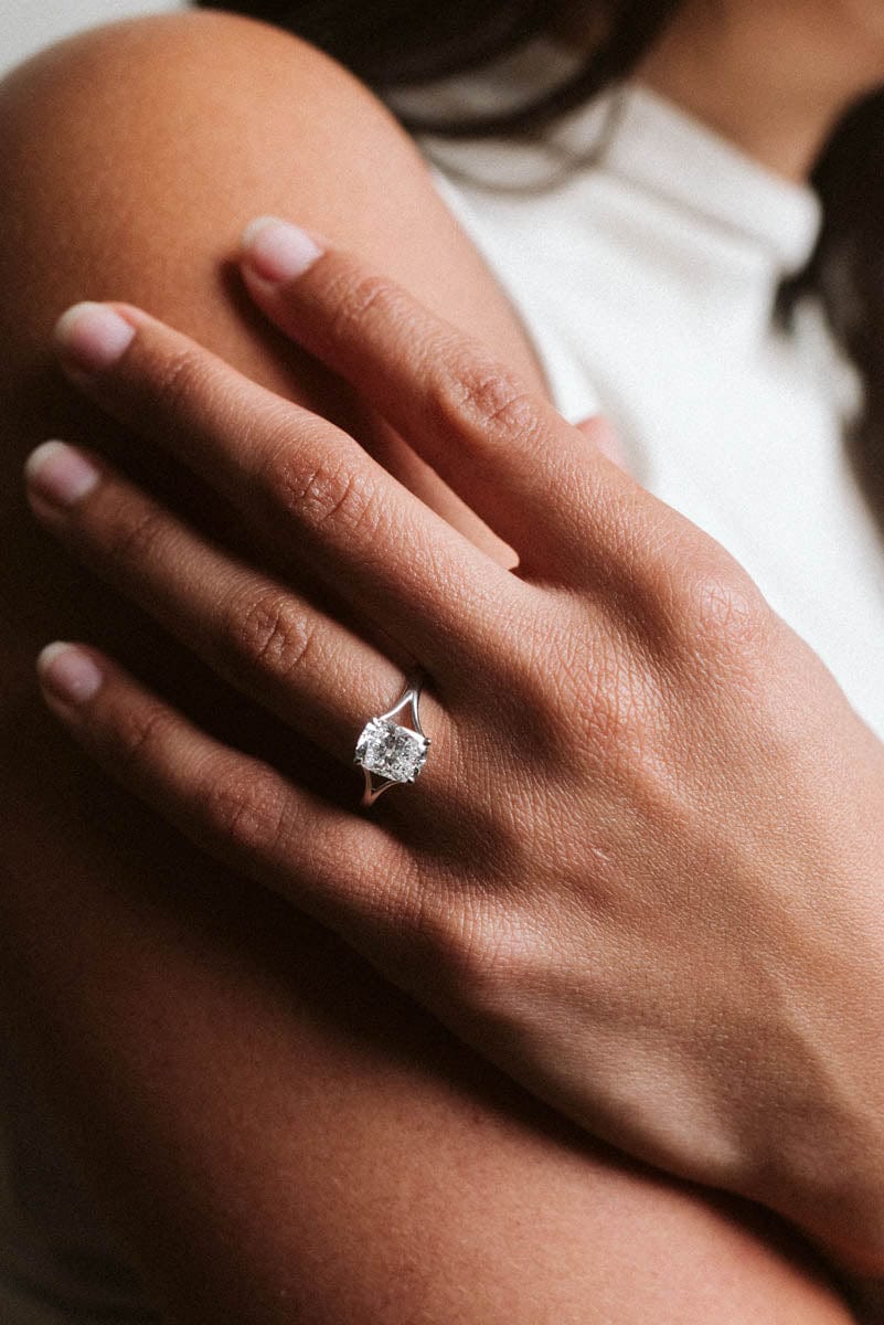 Solitaire Engagement Ring 2.00 Carat Lab-grown Elongated Cushion Diamond | 14kt White Gold