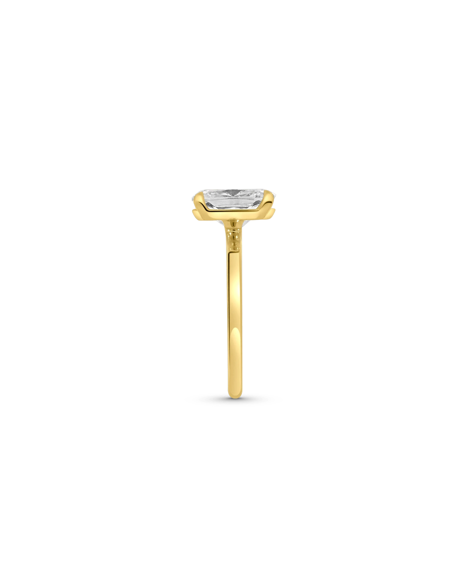 Solitaire Engagement Ring 3.02 Carat Lab-grown Cushion Diamond | 14kt Yellow Gold