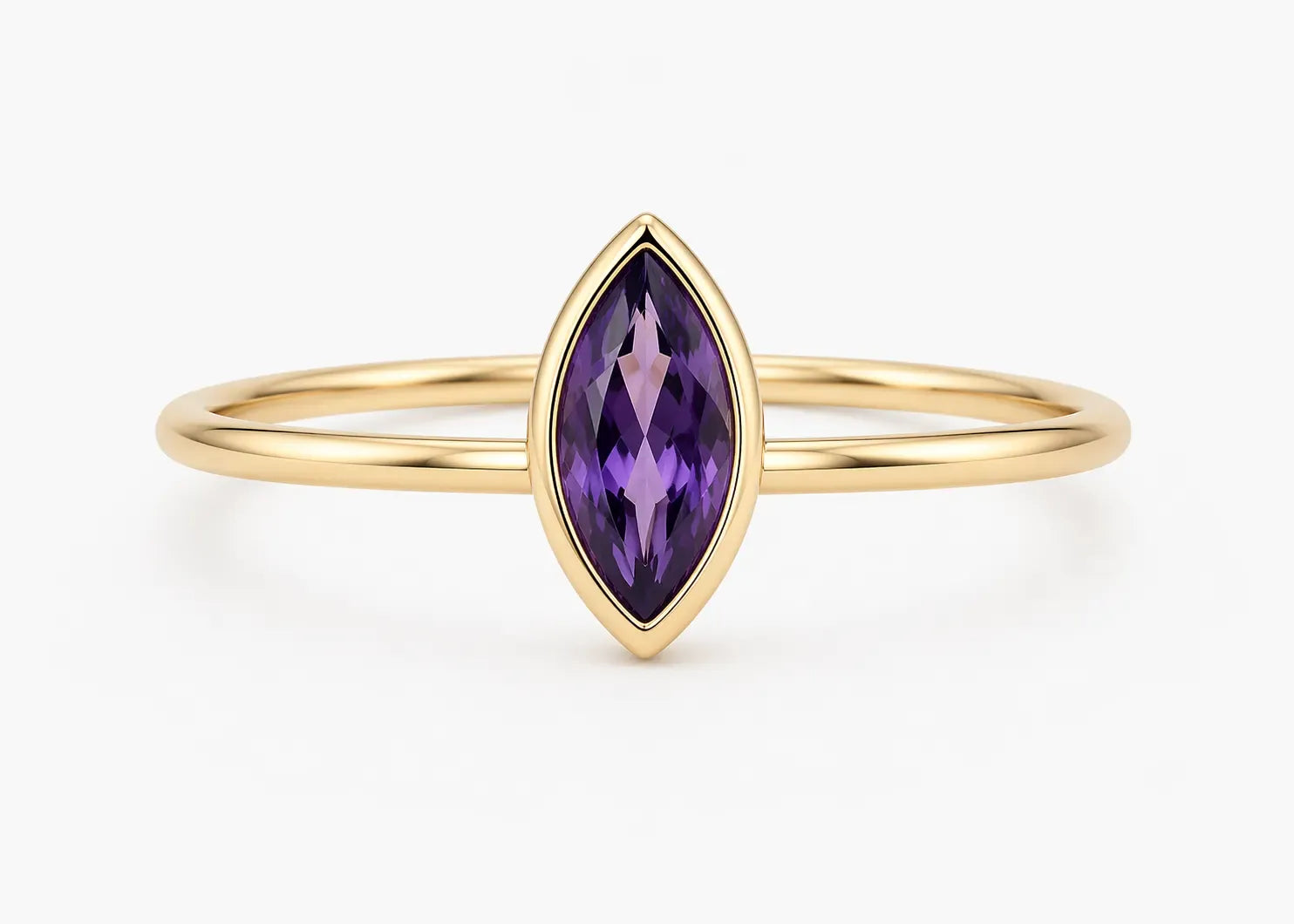 Bezel Amethyst Ring with Chain | 10kt Yellow Gold
