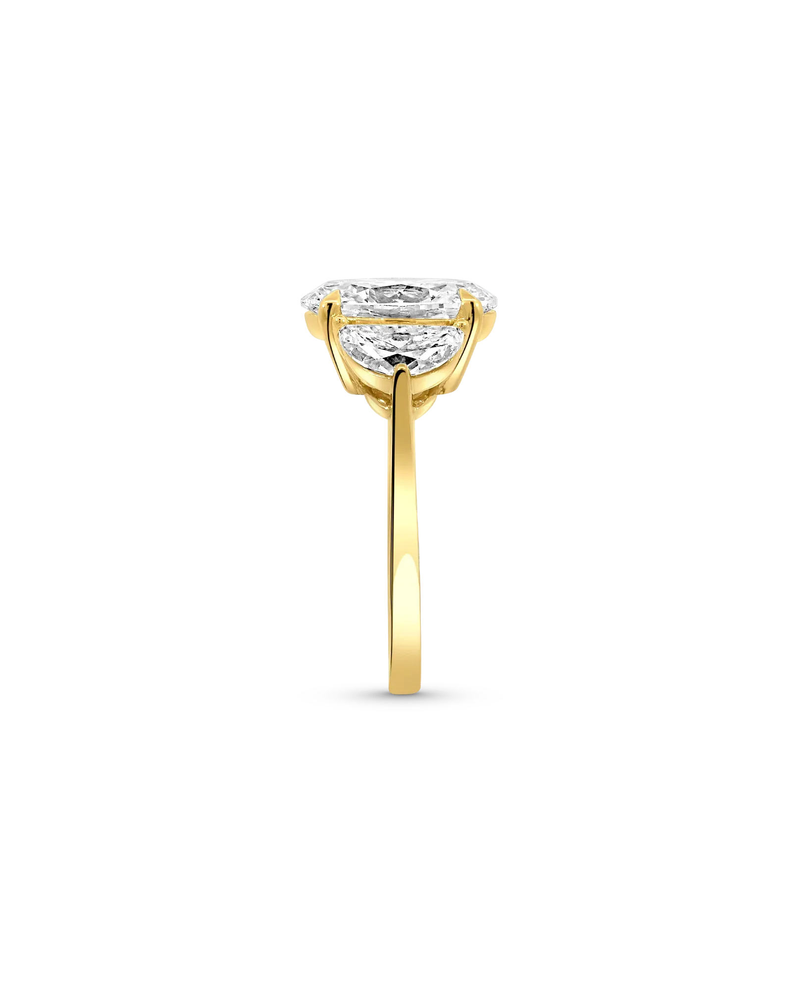 Engagement Ring 3.00 Carat Lab-grown Oval Excellent Diamond | 14kt Yellow gold