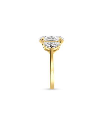 Engagement Ring 3.00 Carat Lab-grown Oval Excellent Diamond | 14kt Yellow gold