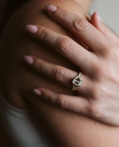 Solitaire Engagement Ring 2.75 Carat TW Lab-grown Emerald Cut Diamond | 14kt Yellow Gold