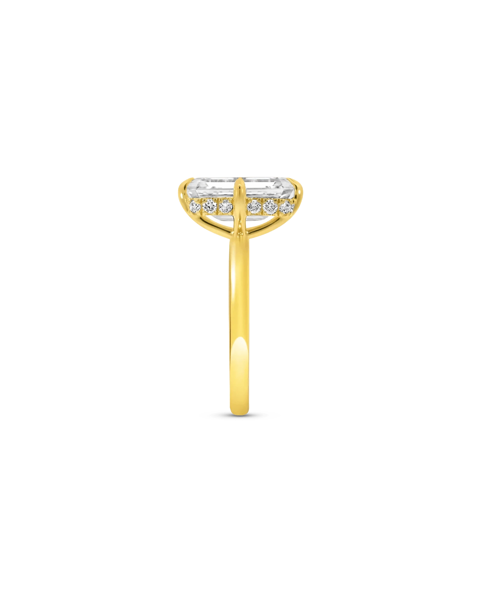 Solitaire Engagement Ring 4.50 Carat TW Lab-grown Elongated Cushion Diamond with Halo | 14KT Yellow Gold