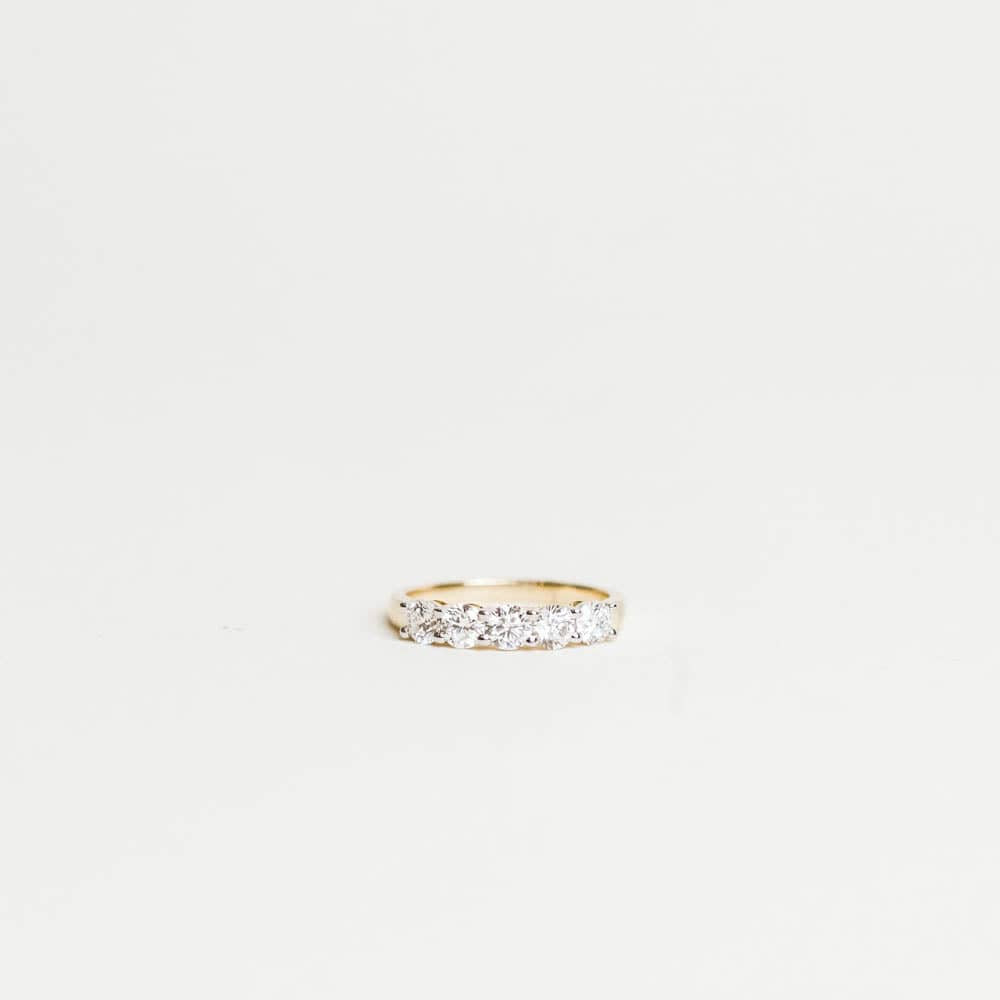 Wedding Band Lab Grown Round Diamond | 10kt Yellow Gold